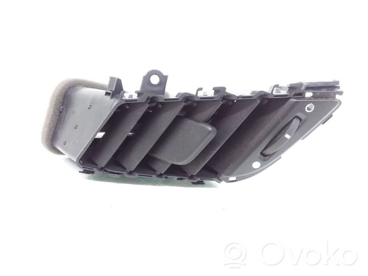 Ford Fiesta Centrinės oro grotelės 8A61A018B09AEW