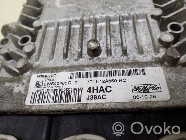AC 428 Calculateur moteur ECU 7T1112A650HC