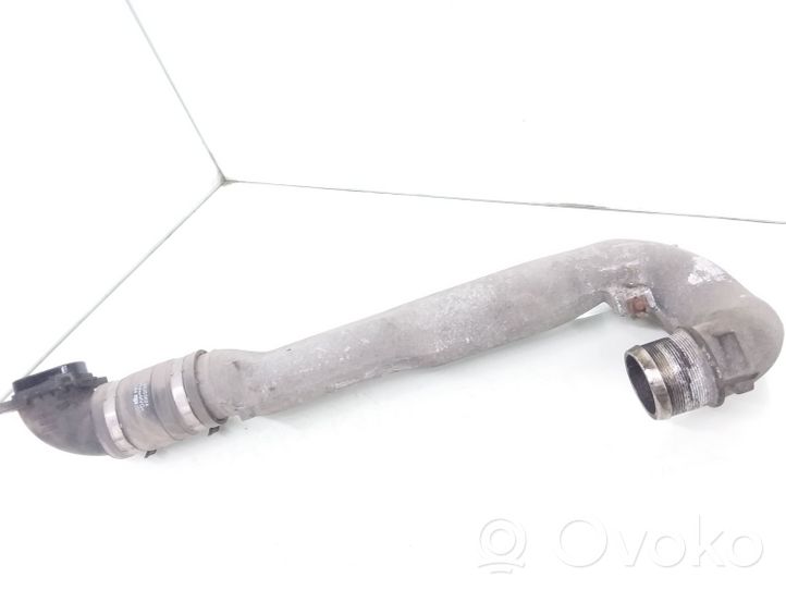 Opel Zafira B Tube d'admission de tuyau de refroidisseur intermédiaire 55353825