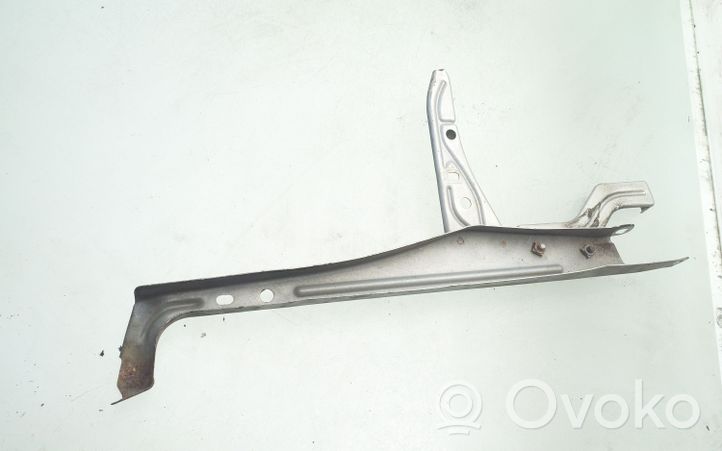 Toyota Avensis T250 Staffa del pannello di supporto del radiatore parte superiore 