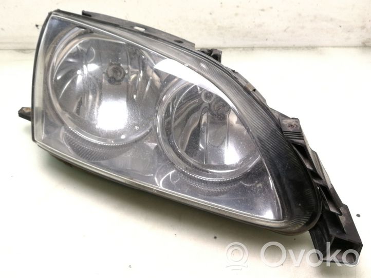 Toyota Avensis T220 Faro/fanale 54534380