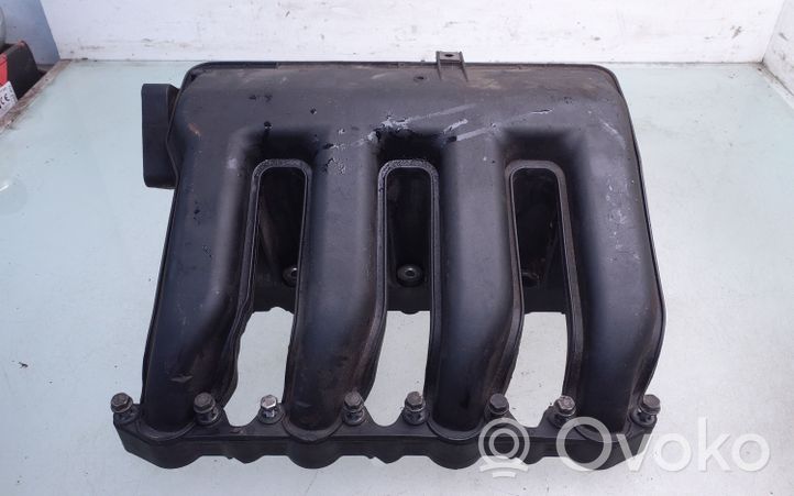 Land Rover Freelander Collecteur d'admission 2247586