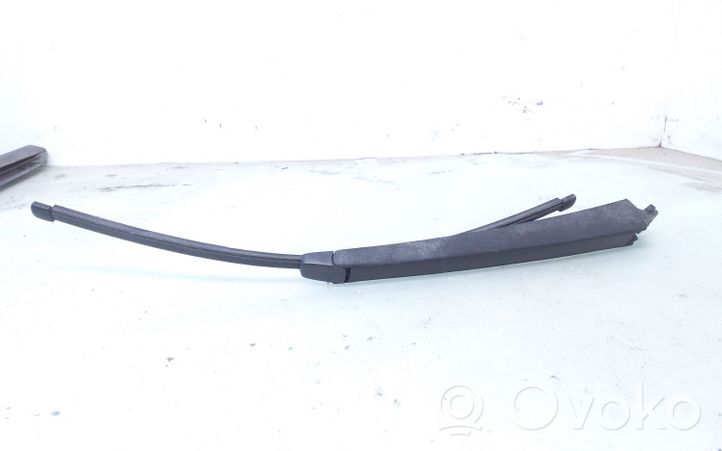 Volkswagen Touran I Rear wiper blade 