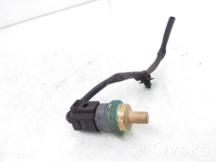 Audi A4 S4 B6 8E 8H Czujnik temperatury płynu chłodzącego 06A919501