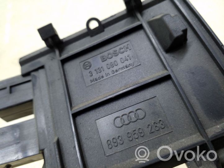 Audi 80 90 S2 B4 Lämpöpuhaltimen moottorin vastus 3131090041