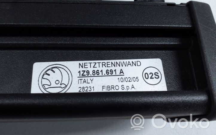 Skoda Octavia Mk2 (1Z) Rete portaoggetti del bagagliaio/baule 1Z9861691A