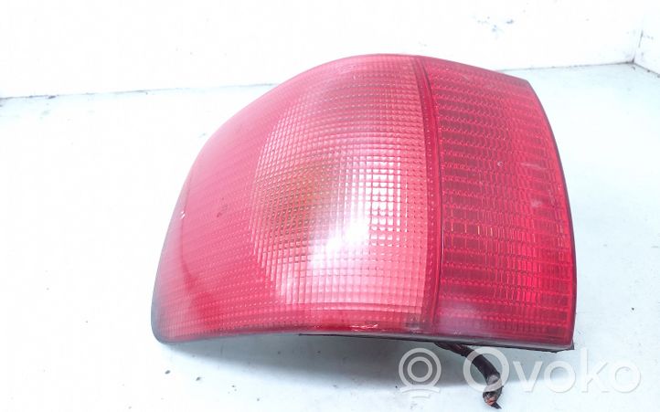 Audi 80 90 S2 B4 Lampa tylna 140337