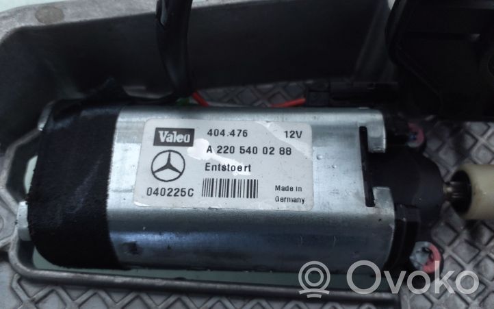 Mercedes-Benz E W211 Motorino di regolazione piantone dello sterzo A2205400288