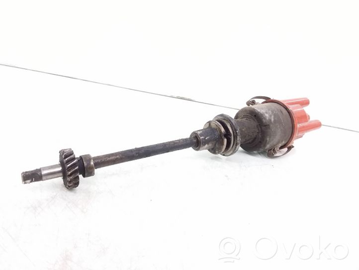 Opel Frontera A Spark distributor 0237523010