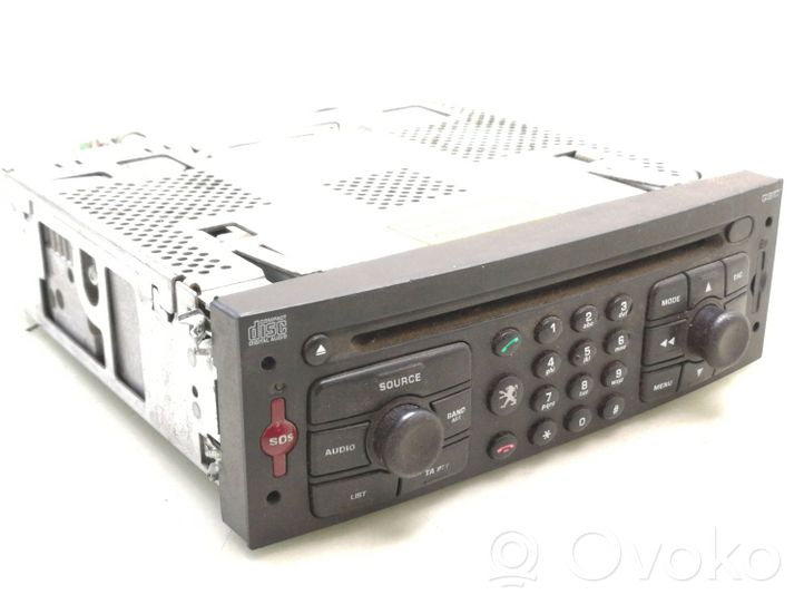 Peugeot 307 Panel / Radioodtwarzacz CD/DVD/GPS 96590498XT