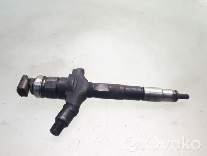 Opel Vectra C Fuel injector 10G00946