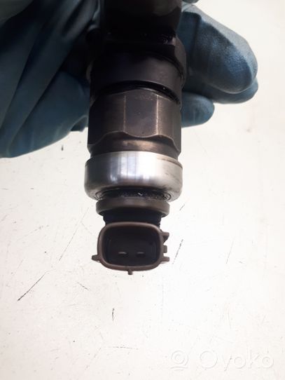 Opel Vectra C Fuel injector 10G00944