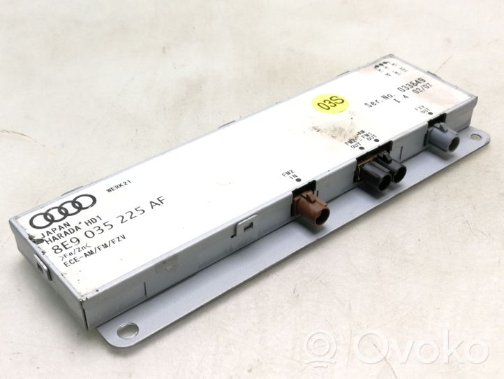 Audi A4 S4 B7 8E 8H Antenos stiprintuvas 8E9035225AF