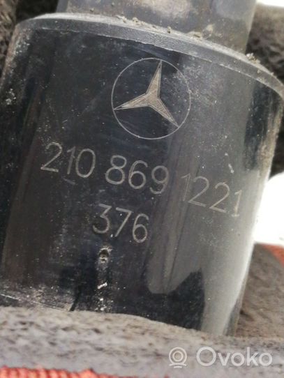 Mercedes-Benz C W203 Ajovalonpesimen pumppu 2108691221