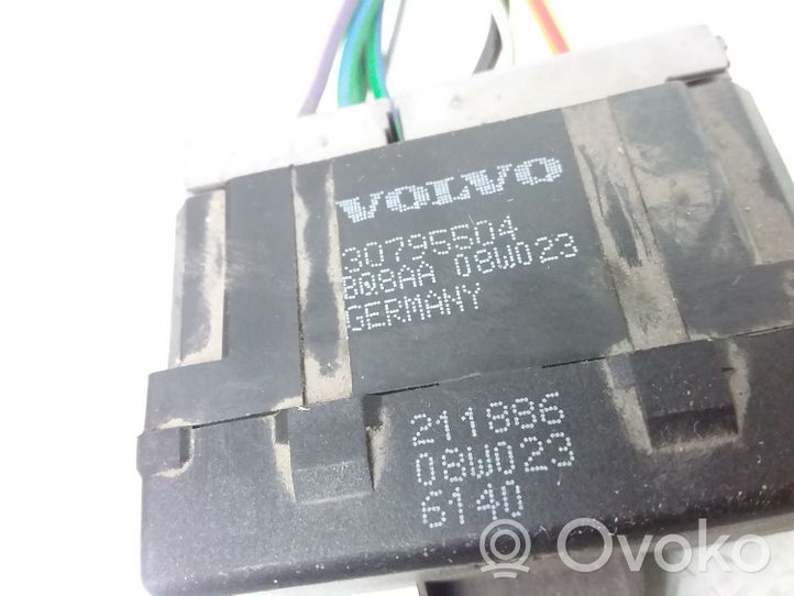 Volvo XC70 Sėdynių šildymo rėlė 30795504