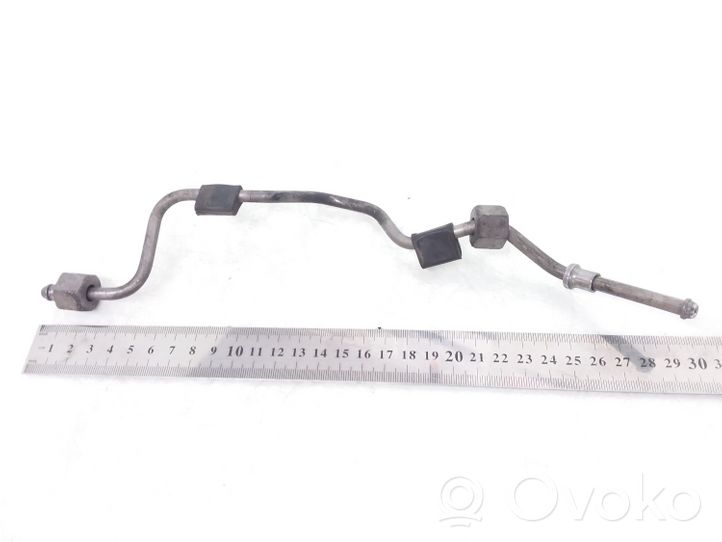 Mercedes-Benz R W251 Fuel line pipe 