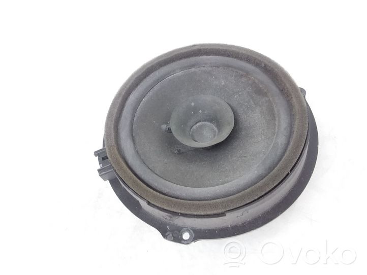 Ford Focus Enceinte de porte arrière AA6T18808CA