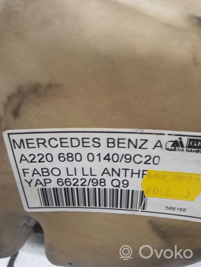 Mercedes-Benz S W220 Rivestimento pavimento anteriore 220680040