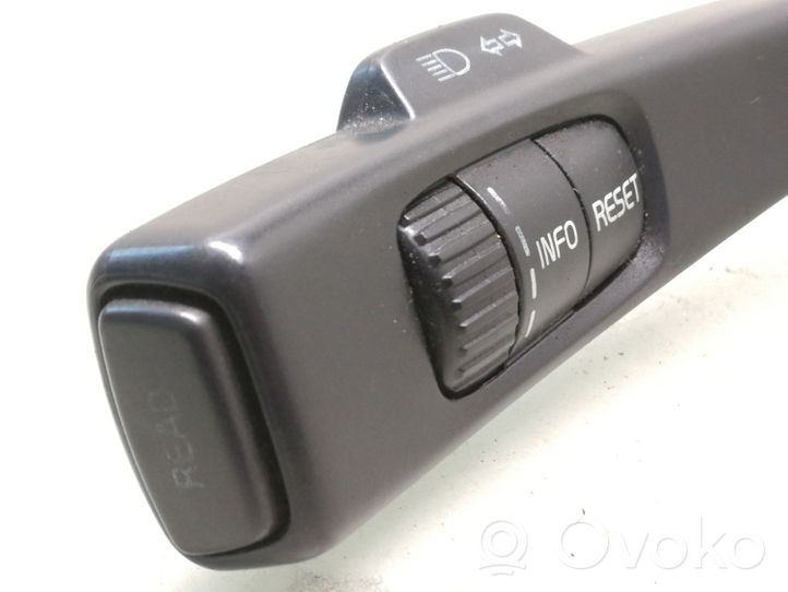 Volvo V50 Indicator stalk 17D770