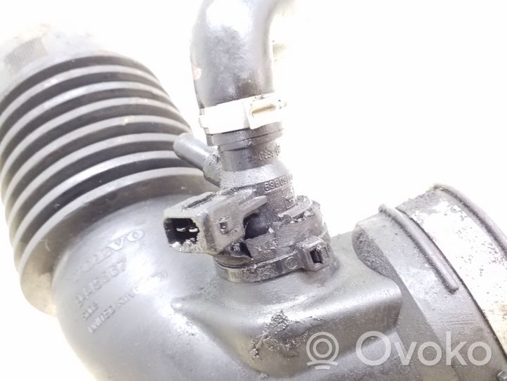 Volvo S70  V70  V70 XC Tube d'admission d'air 9445367