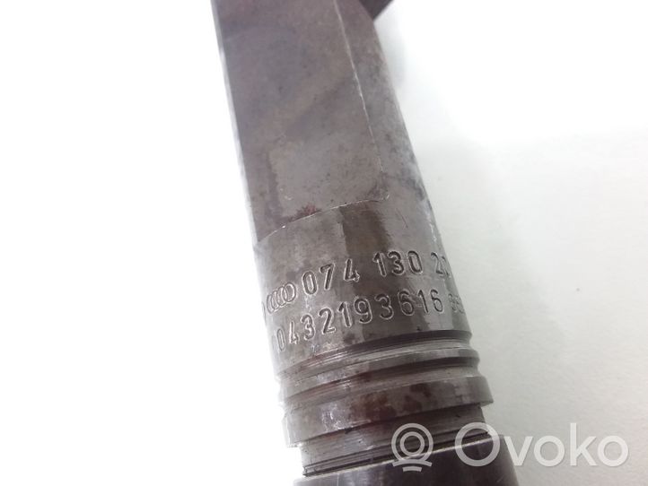 Volvo S70  V70  V70 XC Injecteur de carburant 074130201Q