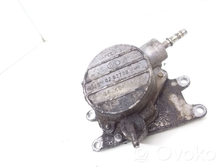 Opel Astra G Vacuum pump 24406132