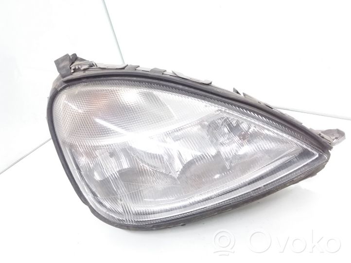 Mercedes-Benz A W168 Lampa przednia A1688200261