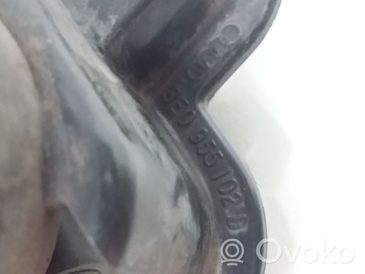 Audi A4 S4 B7 8E 8H Ugello a spruzzo lavavetri per faro 8E0955102D