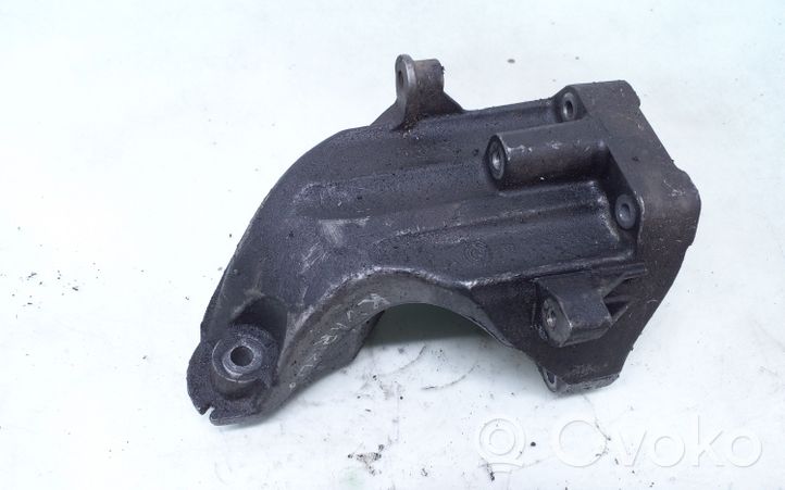 Mercedes-Benz CLS C218 X218 Engine mounting bracket A6512230004