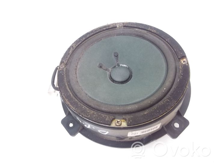 Hyundai Trajet Haut-parleur de porte avant 963303A500