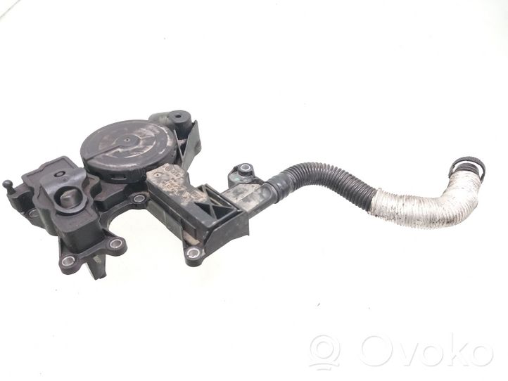 Volkswagen PASSAT B6 Separatore dello sfiato dell’olio 06H103495A