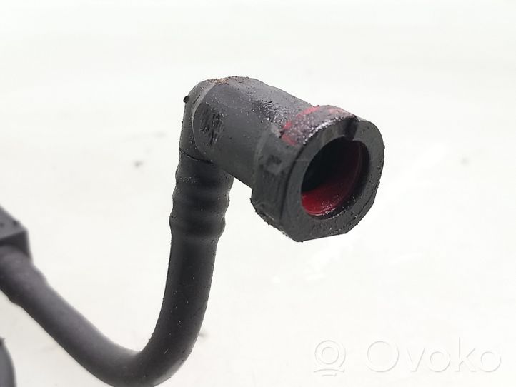 Volvo S40, V40 Fuel return line/hose 