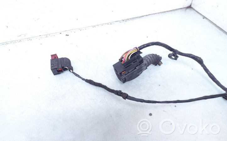 Opel Zafira B Faisceau de câblage de porte avant 13158701