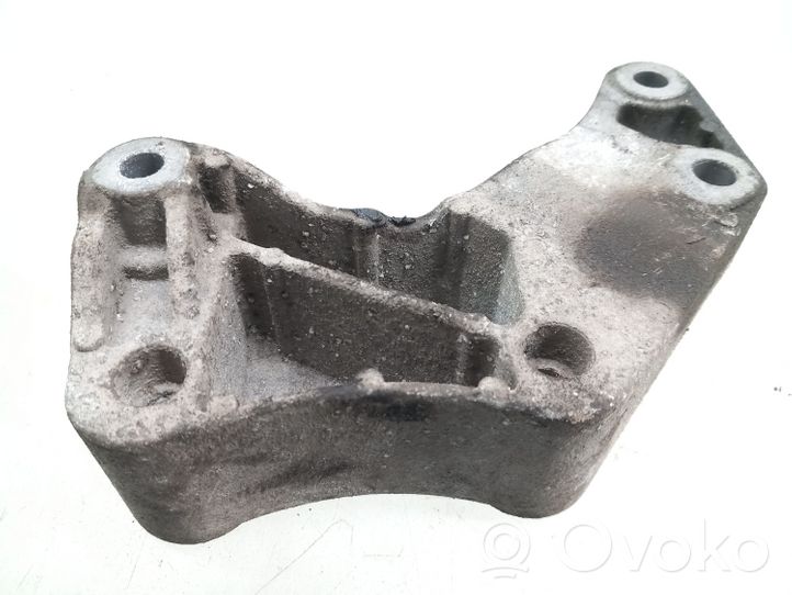 Opel Corsa D Gearbox mounting bracket 13185906