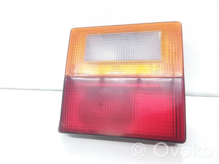 Audi 100 200 5000 C3 Luci posteriori del portellone del bagagliaio 445945094