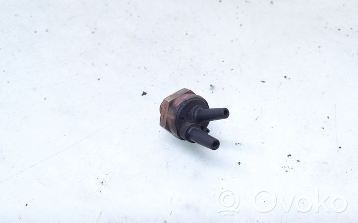 Audi 80 90 B3 Sensor / Fühler / Geber 034131851B