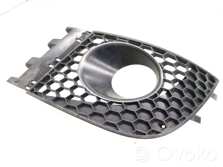 Seat Ibiza III (6L) Grille inférieure de pare-chocs avant 6L6853666A