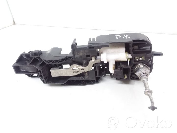 Renault Megane III Klamka zewnętrzna drzwi przednich 806070032R