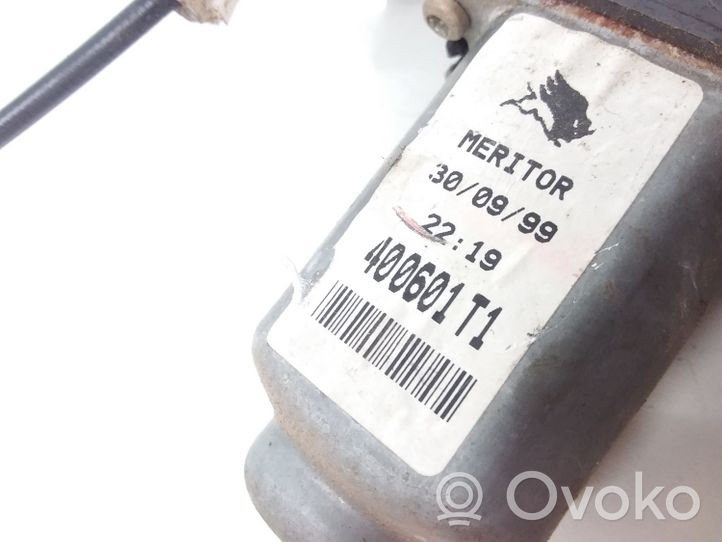 Nissan Primera Mécanisme de lève-vitre avec moteur 400601T1