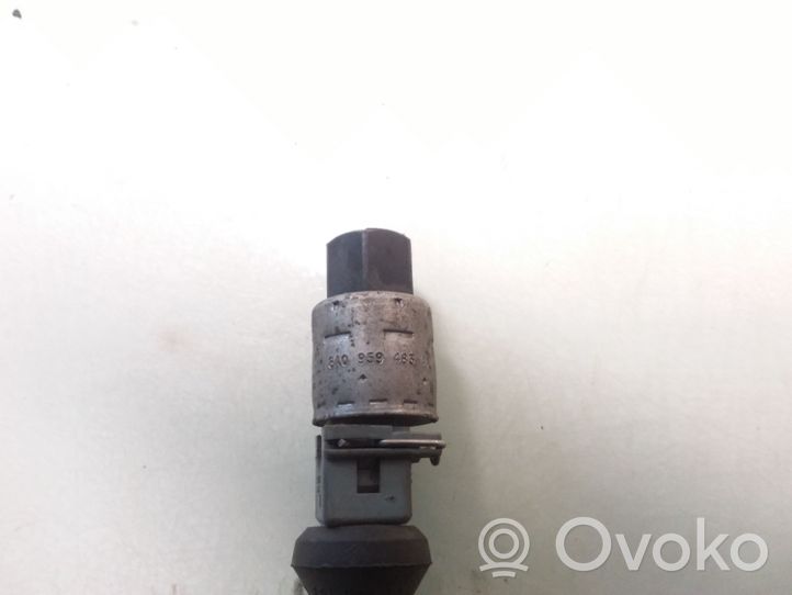 Audi A6 S6 C4 4A Air conditioning (A/C) pressure sensor 8A0959483