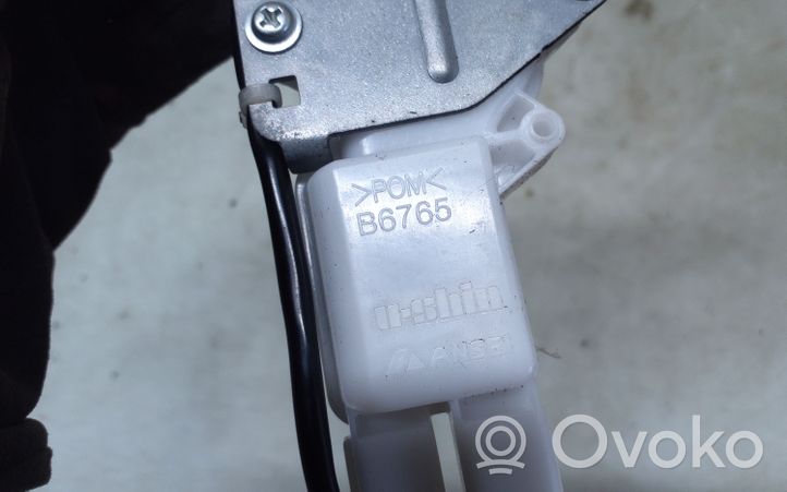 Suzuki Swift Takaluukun/tavaratilan lukon vastakappale B6765