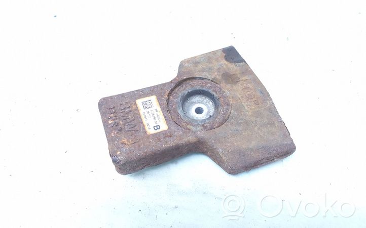 BMW 1 F20 F21 Coussinet du différentiel arrière 6798890