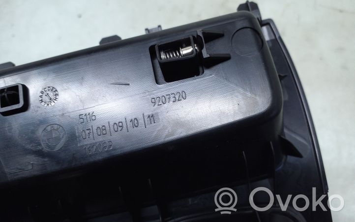 BMW 1 F20 F21 Przedni uchwyt na kubek tunelu środkowego 9207320