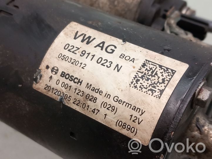 Volkswagen Caddy Starter motor 02Z911023N