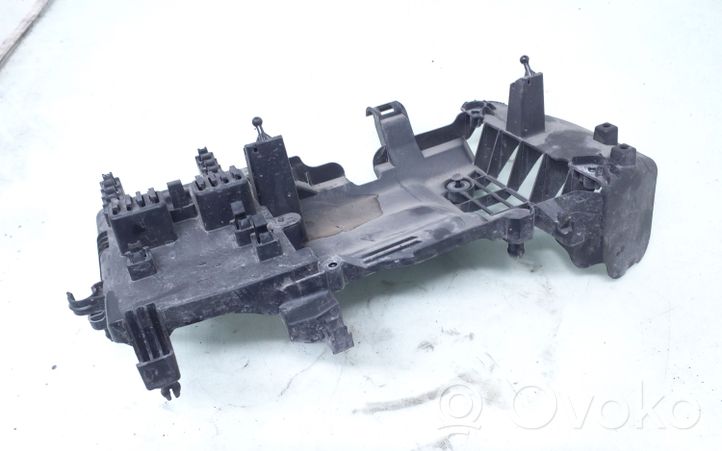 BMW 1 F20 F21 Supporto centralina motore 7608107