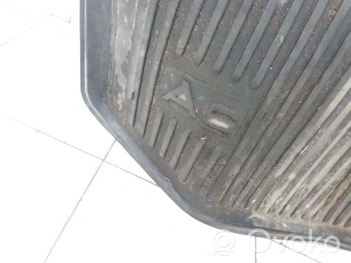 Audi A6 S6 C7 4G Tappetino di rivestimento del bagagliaio/baule di gomma 4G9061180