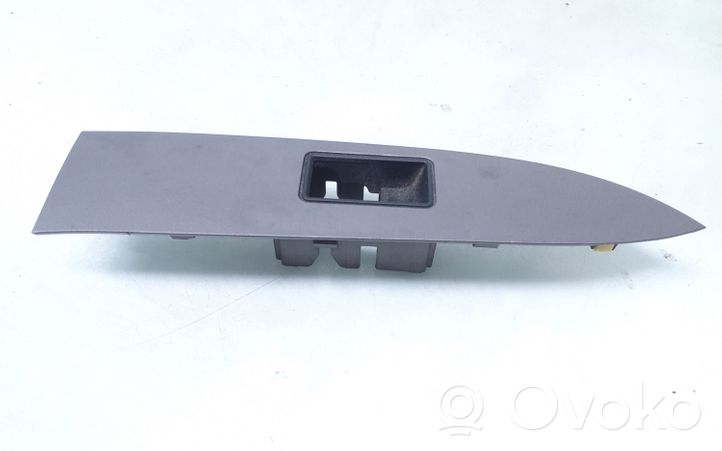 Toyota Avensis T270 Verkleidung Fensterheberschalter Tür hinten 7427105040