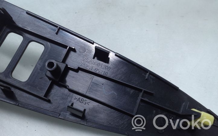 Toyota Avensis T270 Front door window switch trim 7423105200