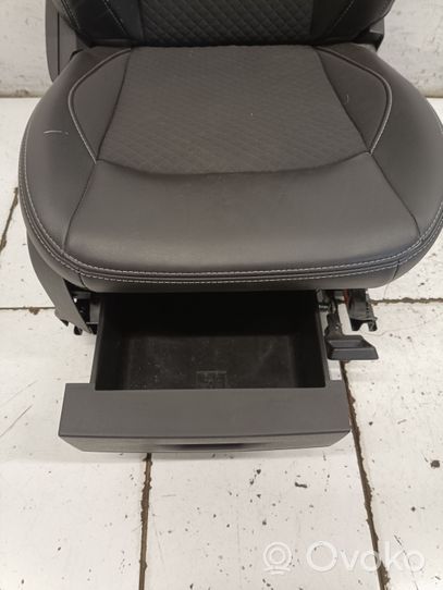 Ford Ecosport Front passenger seat 