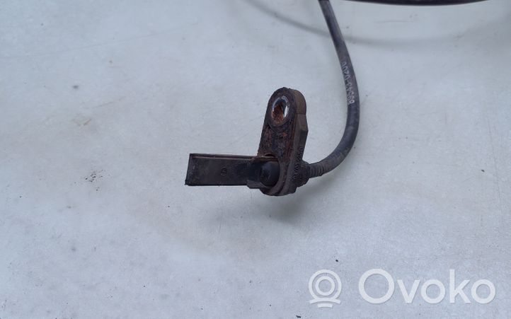 Toyota Avensis T270 Priekšējais bremžu ABS sensors 8954302061